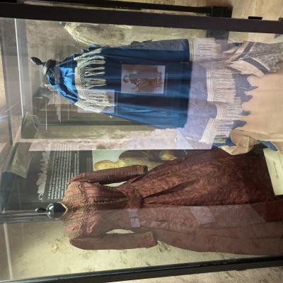 019 Al Suo Interno La Mostra Permanente Dell Abito D Epoca Vento Di Donne