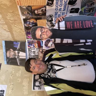 021 Una Sala E Dedicata Al Noto Cantante Del Volo Piero Barone Nativo Di Naro