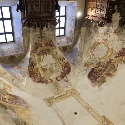033 A Padre Melchiorre Milazzo Si Deve La Costruzione 1707 E La Decorazione 1721 Della Monumentale E Deliziosa Sacrestia E Uno Degli Ambienti Piu Fastosi Del Barocco Narese