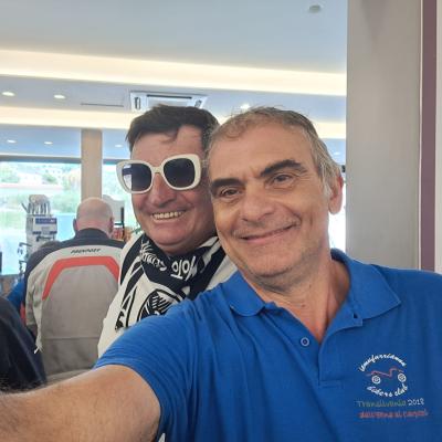 084 Che Mi Tocca Fare Il Presidente Modello Giuditta Con L Amicone Mario