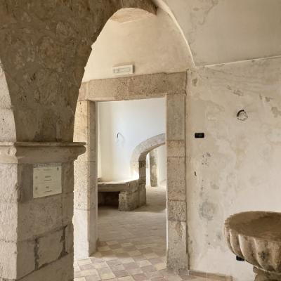 024 Ambienti Del Convento Che Ospitava I Monaci Che Erano Dedicato Al Culto Del Santo