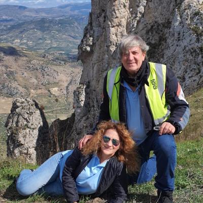 049 L Amore Vince Sempre Per Questa Volta Tienila Ad Anna