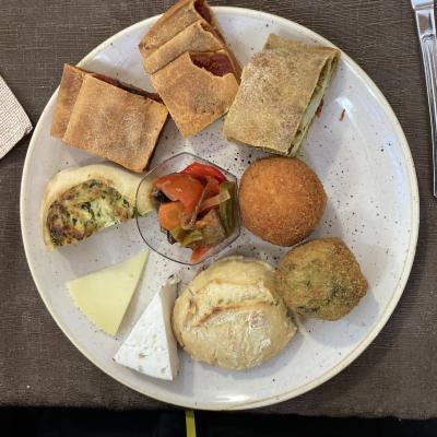 050 Antipasto Con Scacce Ragusane