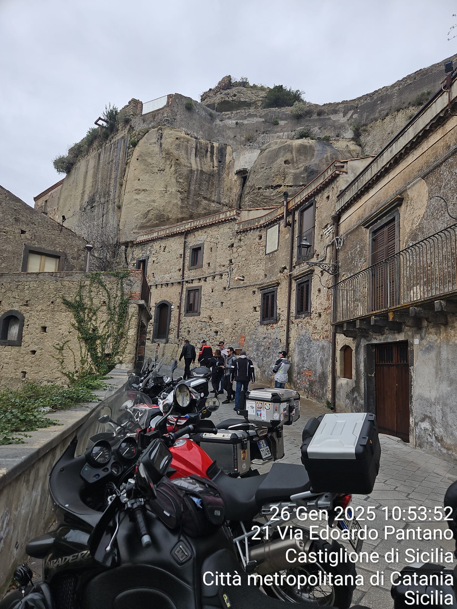 010 Iniziamo La Visita Dal Castello