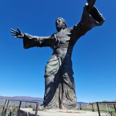 036 Il Cristo Signore Della Montagna Di Cesaro E Una Statua Bronzea Di 7 Metri Di Altezza E 5 Metri Di Apertura Alare Che Sovrasta Il Paese Dall Alto Di Una Roccia