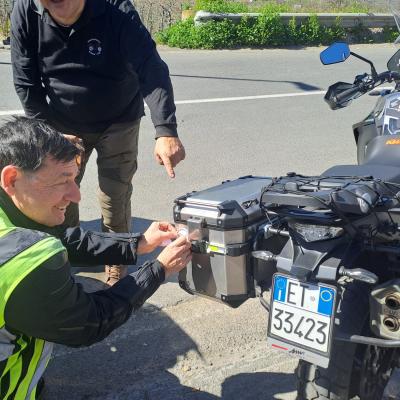 054 Batteziamo E Diamo Il Benvenuto Alla Moto Dell Amico Giovanni