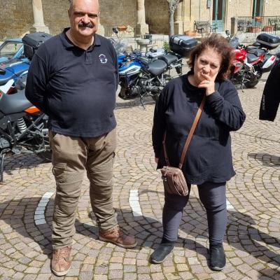 011 Domenico E La Povera Santina Sofferente Con Le Ginocchia