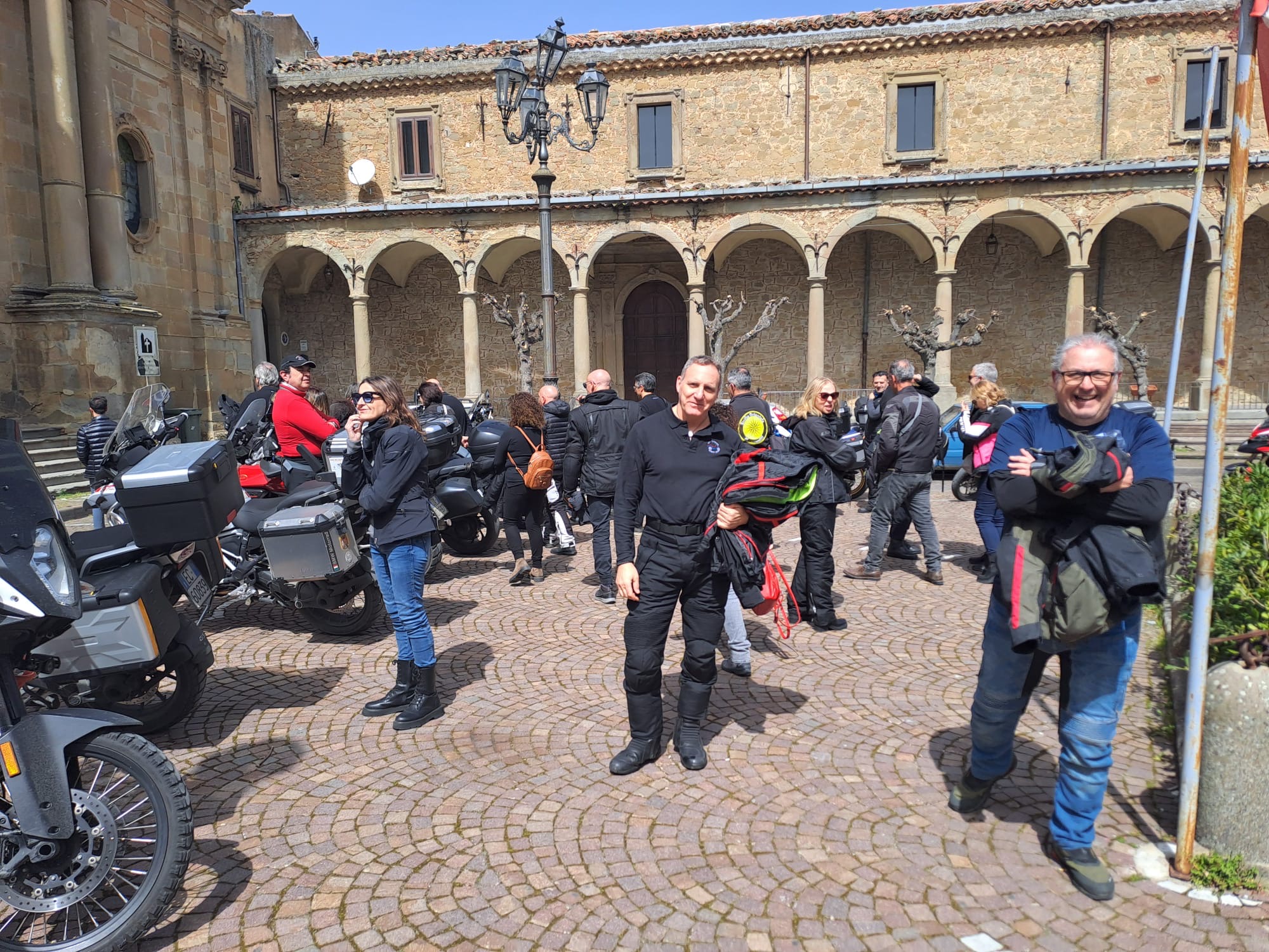 013 Finalmente Dopo La Convalescenza Insieme A Noi Sorridente Il Caro Claudio