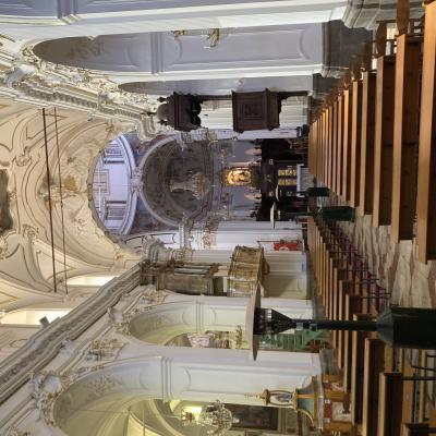 016 Il Santuario Di Capizzi Si Sviluppa Su Tre Navate Suddivise Tra Di Loro Da Pilastri Un Tempo Abbelliti Con Stucchi Dorati