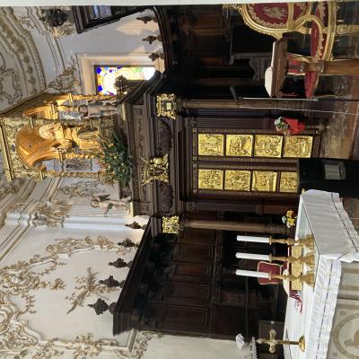 017 Sull Altare Maggiore All Interno Di Un Fercolo In Oro Massiccio Risalta La Statua Di San Giacomo Apostolo