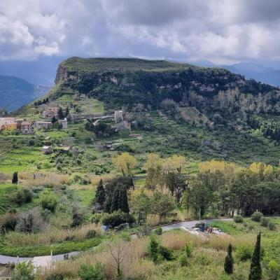 060 La Chiesa Sorge Di Fronte Al Campo In Cui Nel 1038 Ebbe Luogo Una Sanguinosa Battaglia Tra Gli Arabi E I Bizantini Guidati Dal Grande Generale Giorgio Maniace