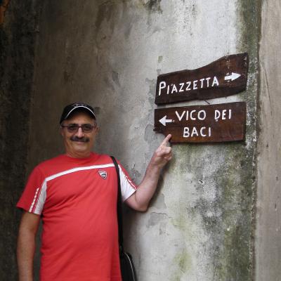 071 Tony Ride Sotto Il Baffo