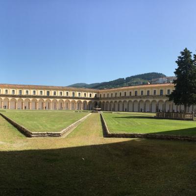111 Le Proporzioni Del Chiostro Grande Che Con I Suoi Quasi Quindicimila Metri Quadrati Di Superficie E Uno Tra I Maggiori In Europa