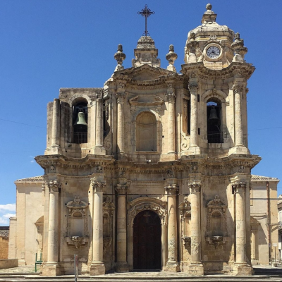 043 Costruita Nella Prima Meta Del Xviii Secolo La Chiesa Di Sant Antonio Abate A Ferla E Un Esempio Di Architettura Religiosa Barocca Con Impronta Rococo Tipico Esempio Di Barocco Ibleo