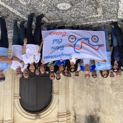 051 Foto Di Gruppo Ringraziando Il Vice Sindaco Per Averci Dato L Opportunita Di Visitare Questo Gioiello D Architettura Barrocca