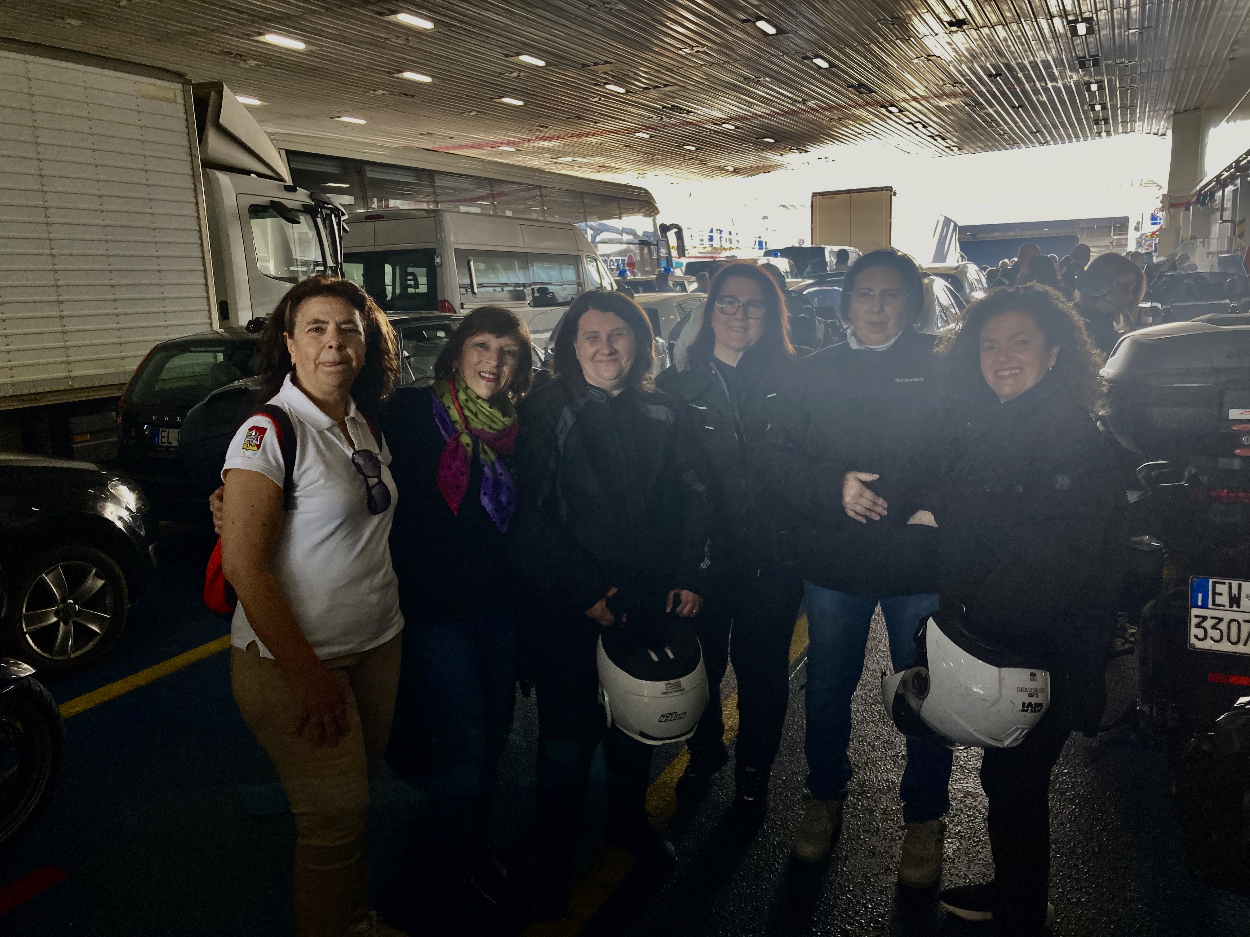 005 Insieme Le Signore Di Messina E Catania.ipeg