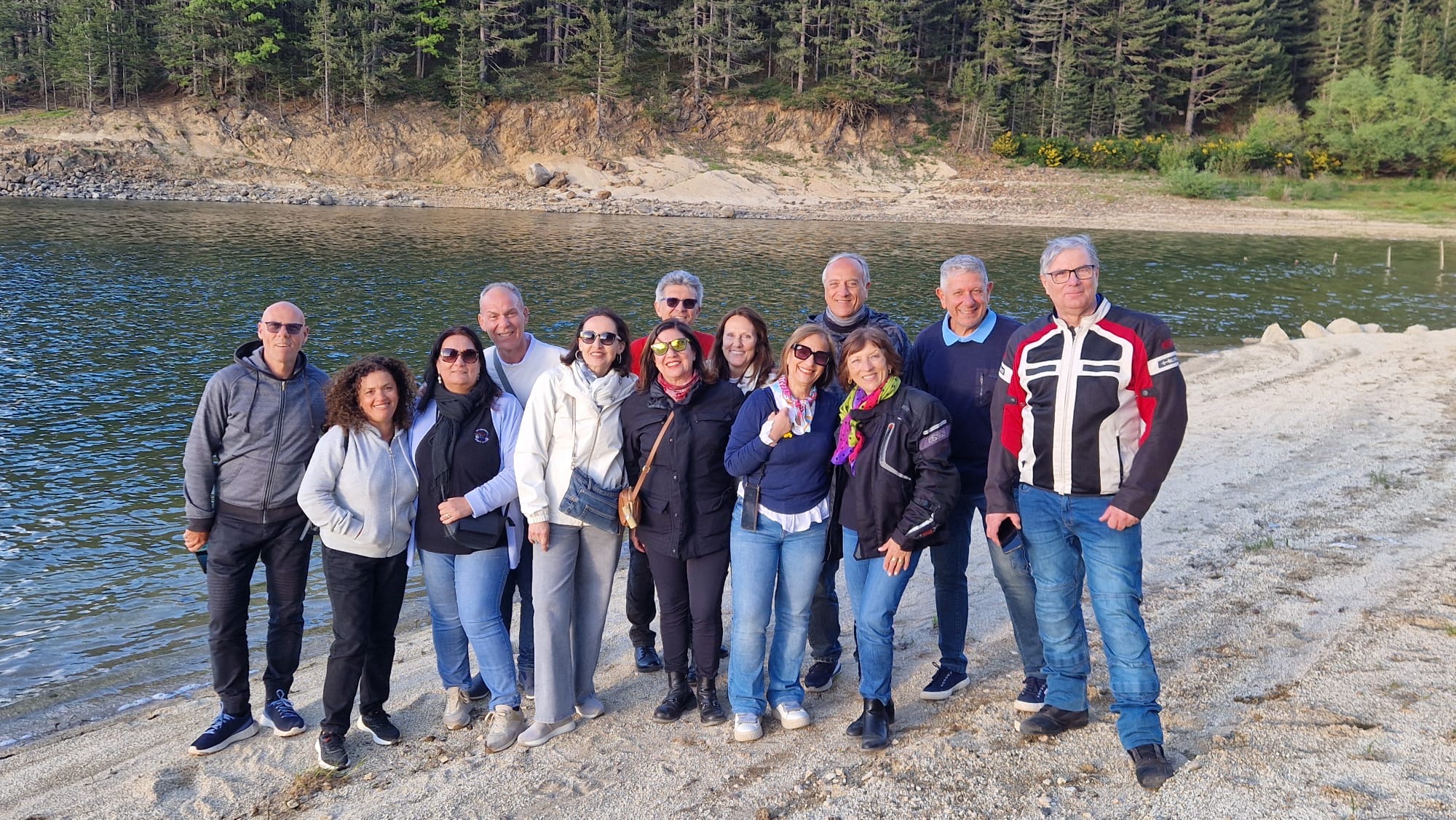 048 Passeggiata Sul Lago Ampollino Per Sciogliere I Muscoli