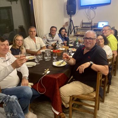 052 Il Presidente Sta Eloborando Il Brindisi Ancora Pochi Bicchieri