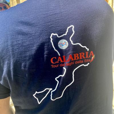 059 Il Mannequin Carmelo Presenta La T Shirt Del Tour
