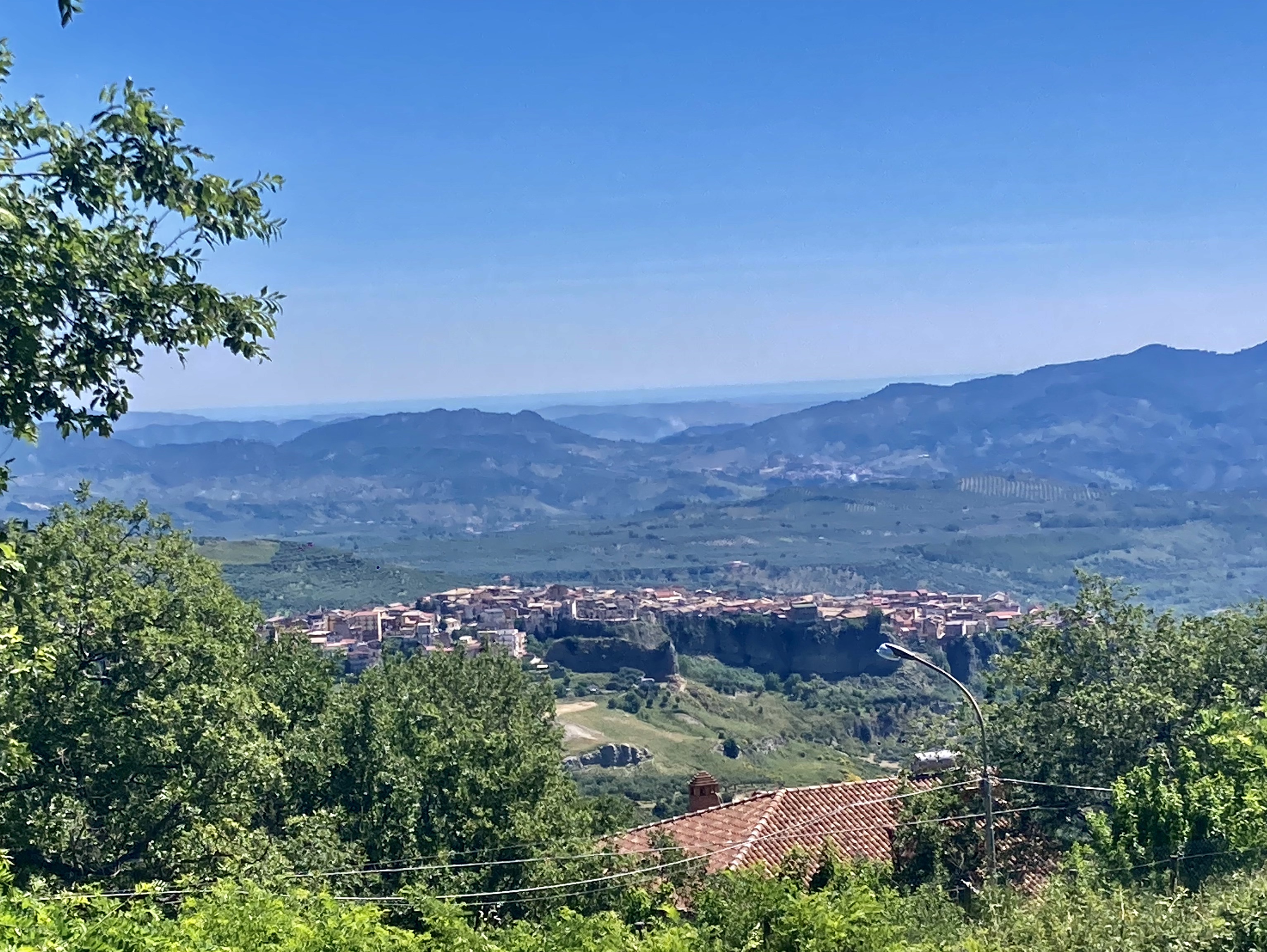 061 Panorama Su Petilia Policastro