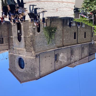 073 La Facciata Dell Abbazia Si Presenta Oggi Molto Semplice E Snella Con La Cuspide Che Forma Una Capanna Il Portale E Stato Realizzato In Pietra Calcarea Finemente Lavorata E Costituisce L Unico Tratto Distintivo Di Tutta La Facciata