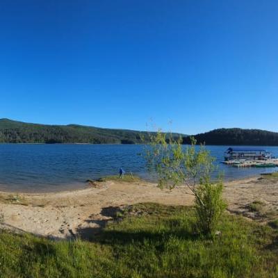 101 Continuando Il Nostro Tour Arriaviamo Al Lago Arvo Un Lago Artificiale Situato In Provincia Di Cosenza Fra I Monti Melillo E Cardoneto Territorialmente Compreso Tra I Comuni Di Aprigliano E San Giovanni In Fiore