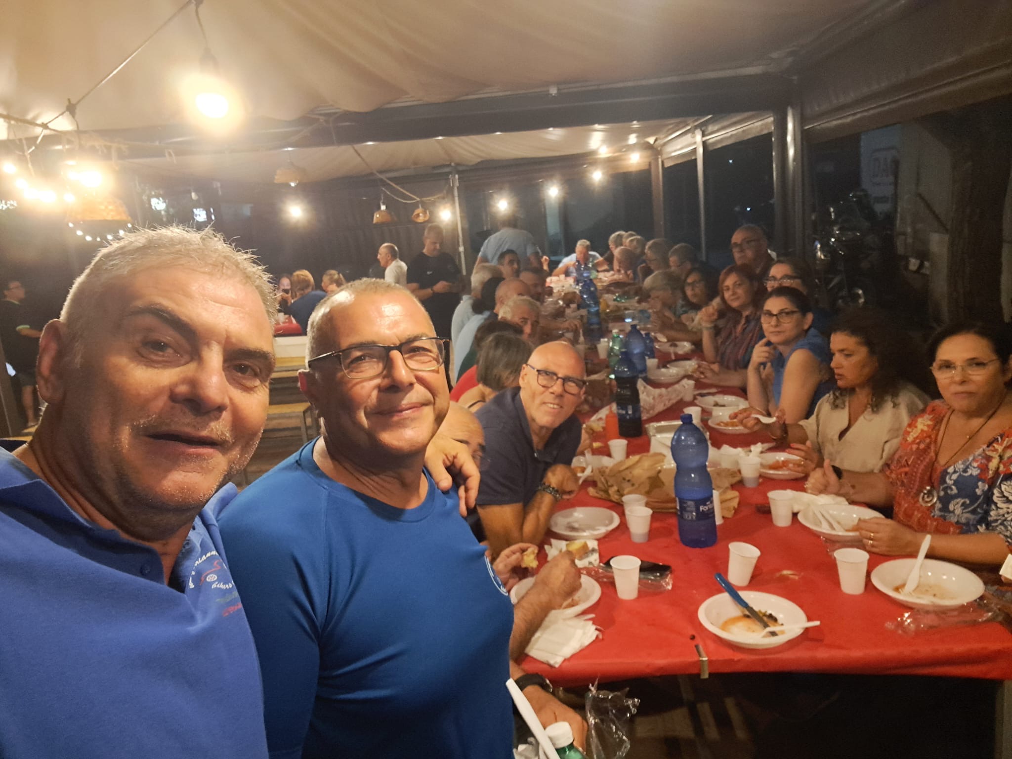 011 Esteban E Mario Amante Dei Selfie