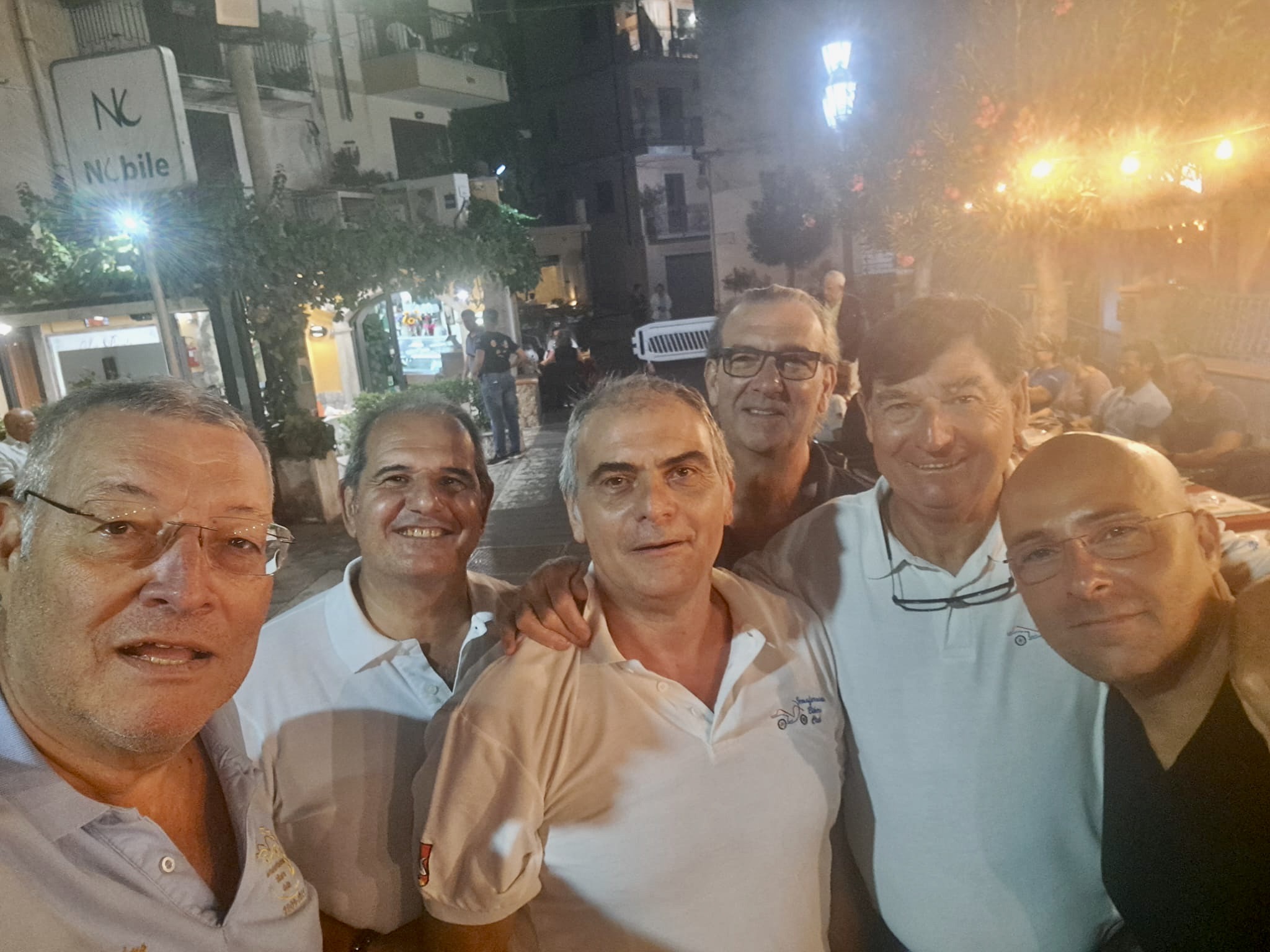 011 Insieme Agli Amici Guglielmo Nino Gaetano E Mario