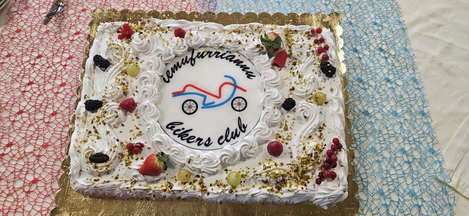 012 Ed Ecco Il Momento Dei Dolci La Torta Istituzionale