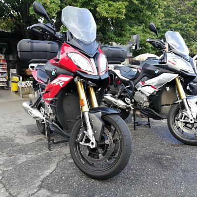010 Si Parcheggiano Le Bimbe