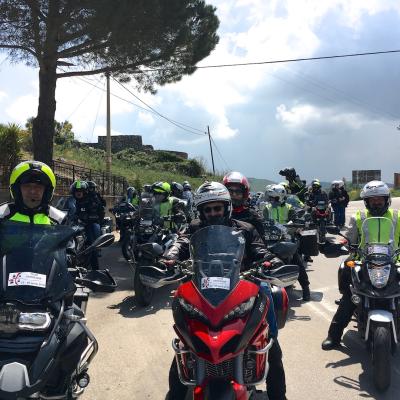 007 Appena Raggruppati Si Riparte