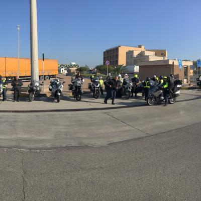 023 Si Parcheggia Dopo Lo Sbarco Sul Molo Di Cagliari