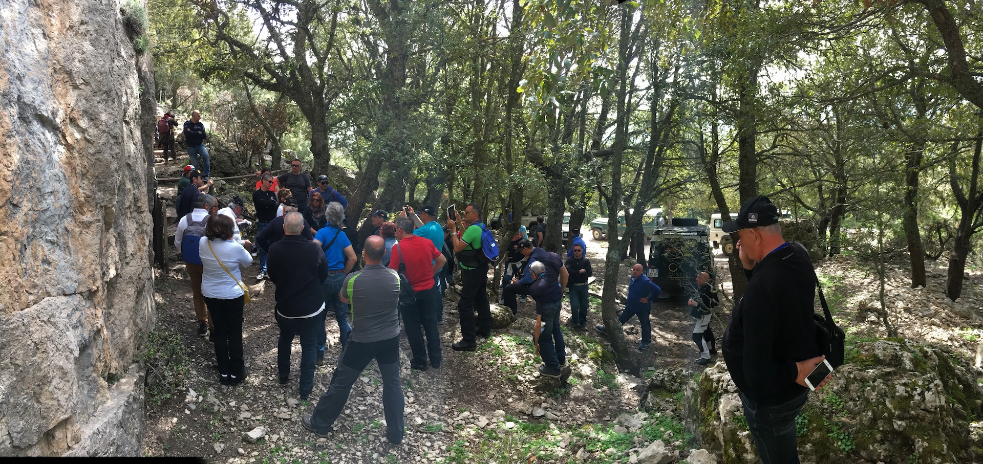 105 Prima Di Iniziare L Escursione Serena Ci Racconta La Storia Del Supramonte