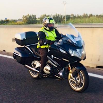 141 Sandro On The Road