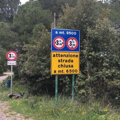 176 Forse Per Questo Cartello Capusco Che Non C Era Ma C E