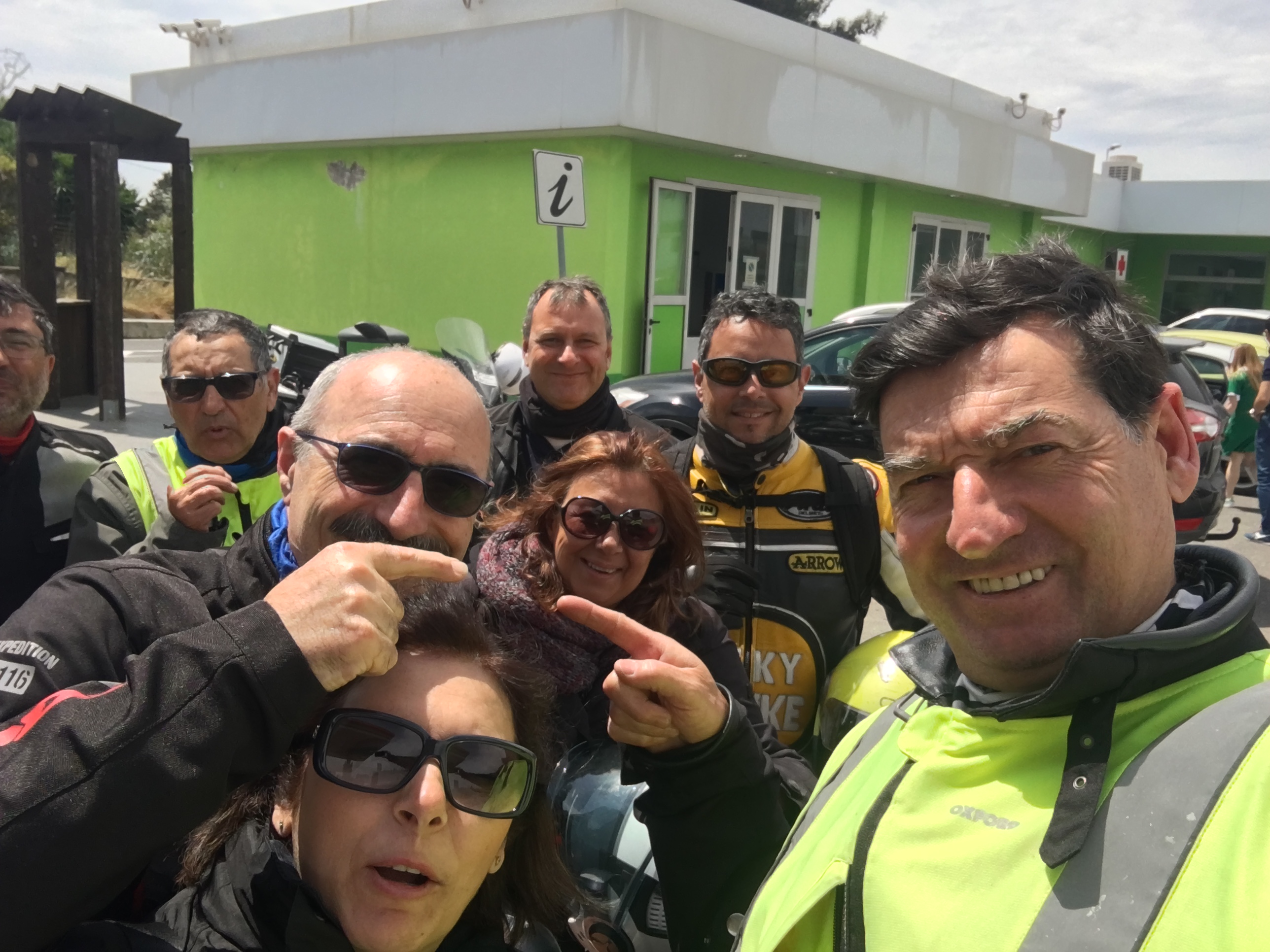 238 Chiudiamo Il Nostro Tour Indicando Colui Che Si E Perso Anche Al Ritorno A Catania Recuperato Dalla Scopa