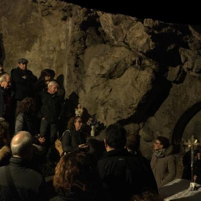 018 Tutti Raccolti Ad Ascoltare La Storia Di Questo Sepolcro Catacombale Romano