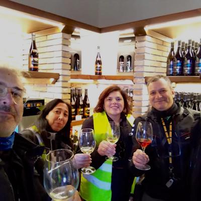 048 Un Brindisi Alle Nostre Zavorrine 