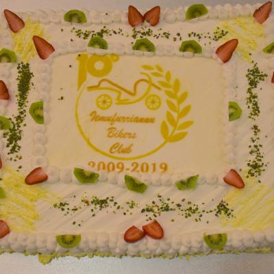 064 Ed Ecco La Torta Dei Dieci Anni Dello Iemufurriannu