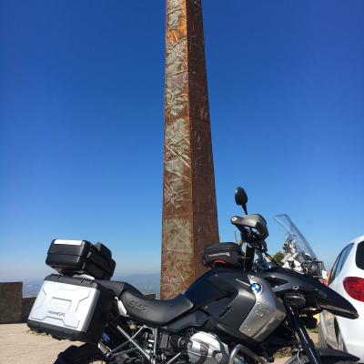 019 Obelisco In Rame Ci Indica Il Centro Della Sicilia Io C Ero