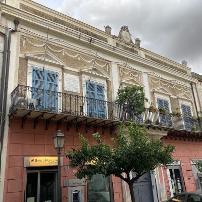 119 Il Balcone Da Dove Parlo Garibaldi Ai Carinesi