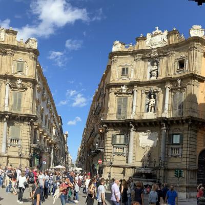 148 I Quattro Canti E Il Nome Di Una Piazza Ottagonale All Incrocio Dei Due Principali Assi Viari Di Palermo La Via Maqueda E Il Cassaro