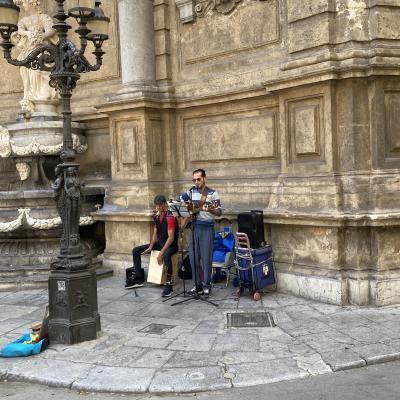 149 Artisti Di Strada Con Canzoni Popolari Siciliane