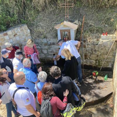 006 L Attribuzione Di Madonna Dell Olio Per La Presenza Di Una Sorgente Di Olio Minerale