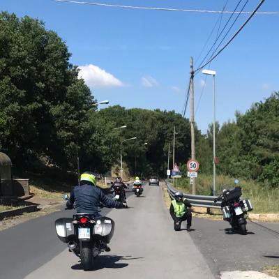 011 Il Presidente Filma Il Passaggio Dei Bikers