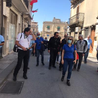 065 Dopo L Aperitivo Rinforzato Si Torna Alle Moto