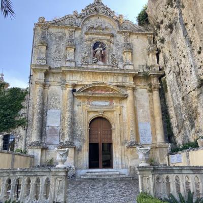 076 Si Trova Nella Suggestiva Valle Dei Miracoli Del Settecentesco In Onore Di S Corrado Confalonieri