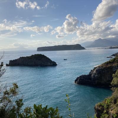 055 Lo Scoglio Dello Scorzone Prende Il Nome Da Una Specie Locale Di Serpente Il Biacco