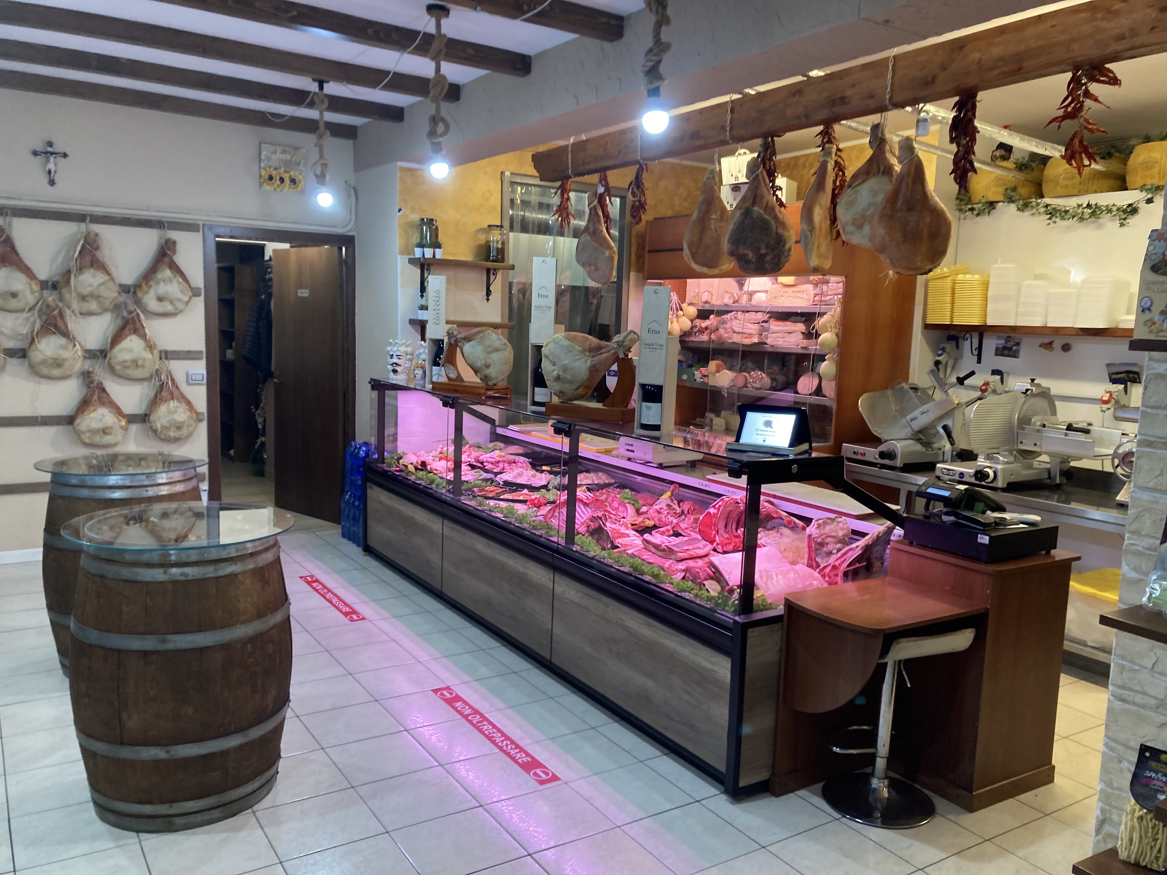 016 La Bellissima Macelleria Da Nino Di Tutto Di Piu 