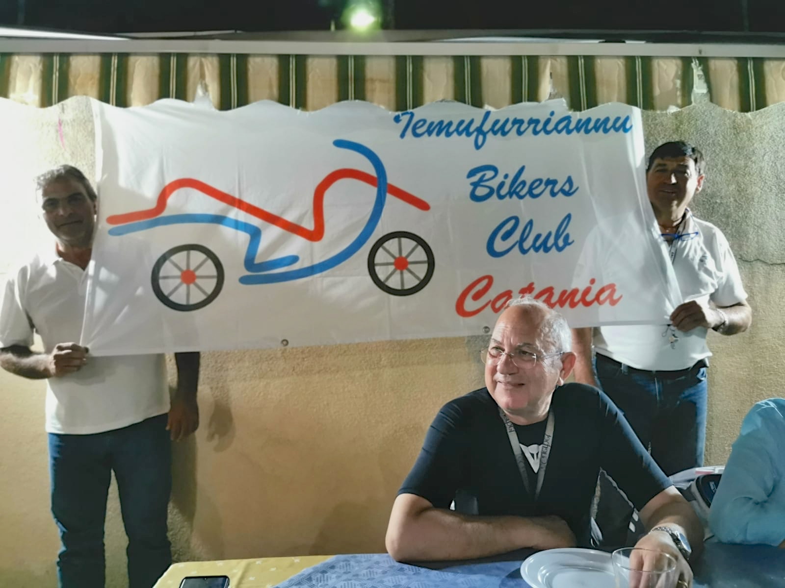 015 Non Poteva Mancare Lo Striscione